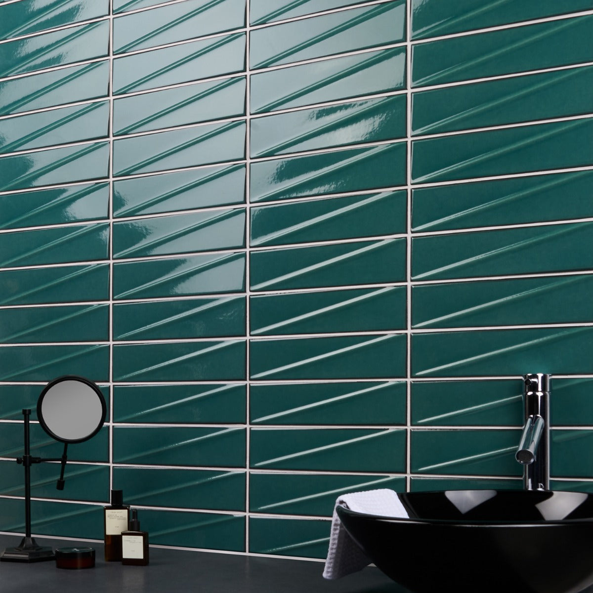 Axelle Emerald Green 3x12 3D Glossy Ceramic Subway Tile