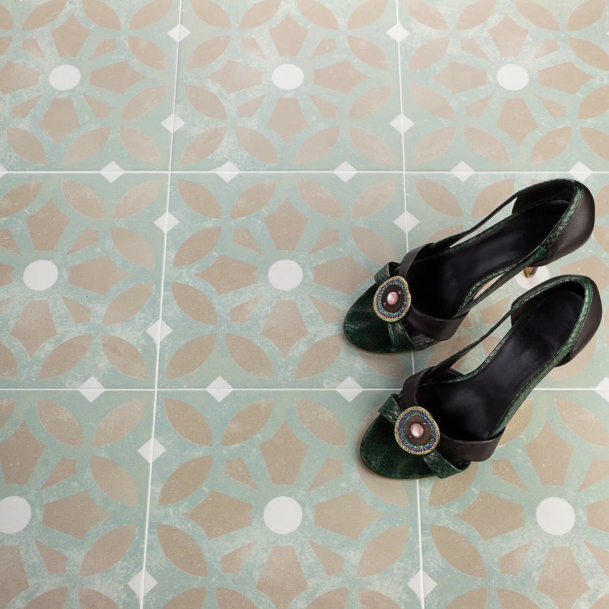 Bella Louvre Green Matte Porcelain Tile - 9x9 Inches