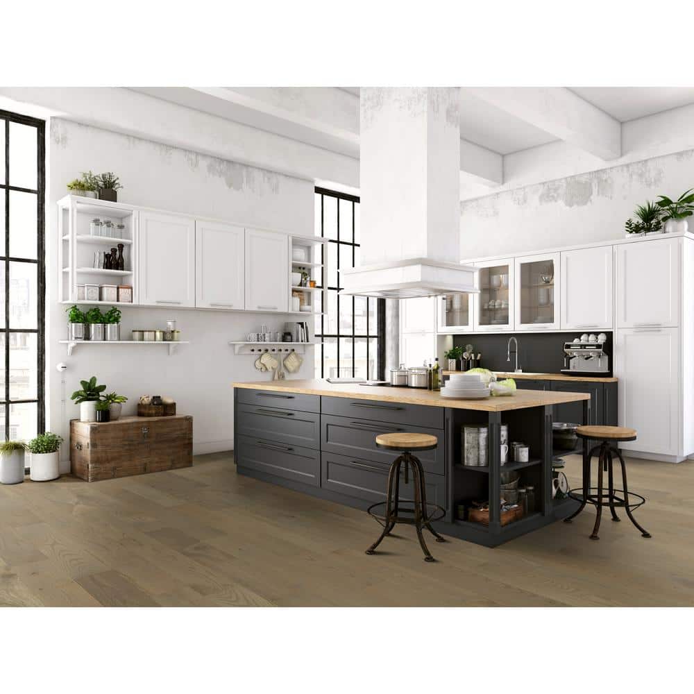 Blue Ridge Hardwood Flooring Castlebury Stonington White Oak 3/8 in. T x 6 in. W Click Lock Engineered Hardwood Flooring (30.5 sq. ft./Case)