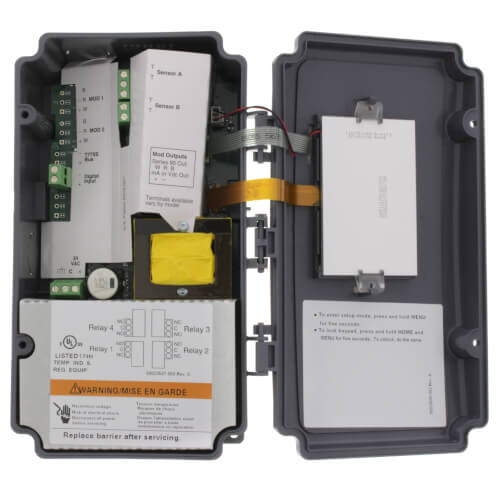 Honeywell T775B2040 temperature controller - side view (Voltage: 24V, 240v, 120v; Application: Electronic Remote Temperature)