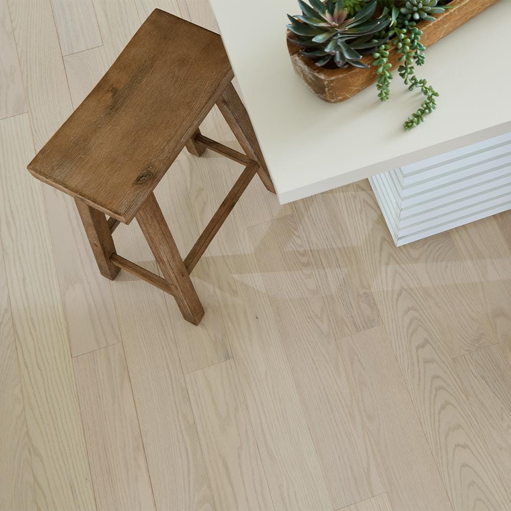 Blue Ridge Hardwood Flooring Northern Coast Thin Ice Oak 3/4 in. T x 4 in. W Smooth Solid Hardwood Flooring (16 sq.ft./case)