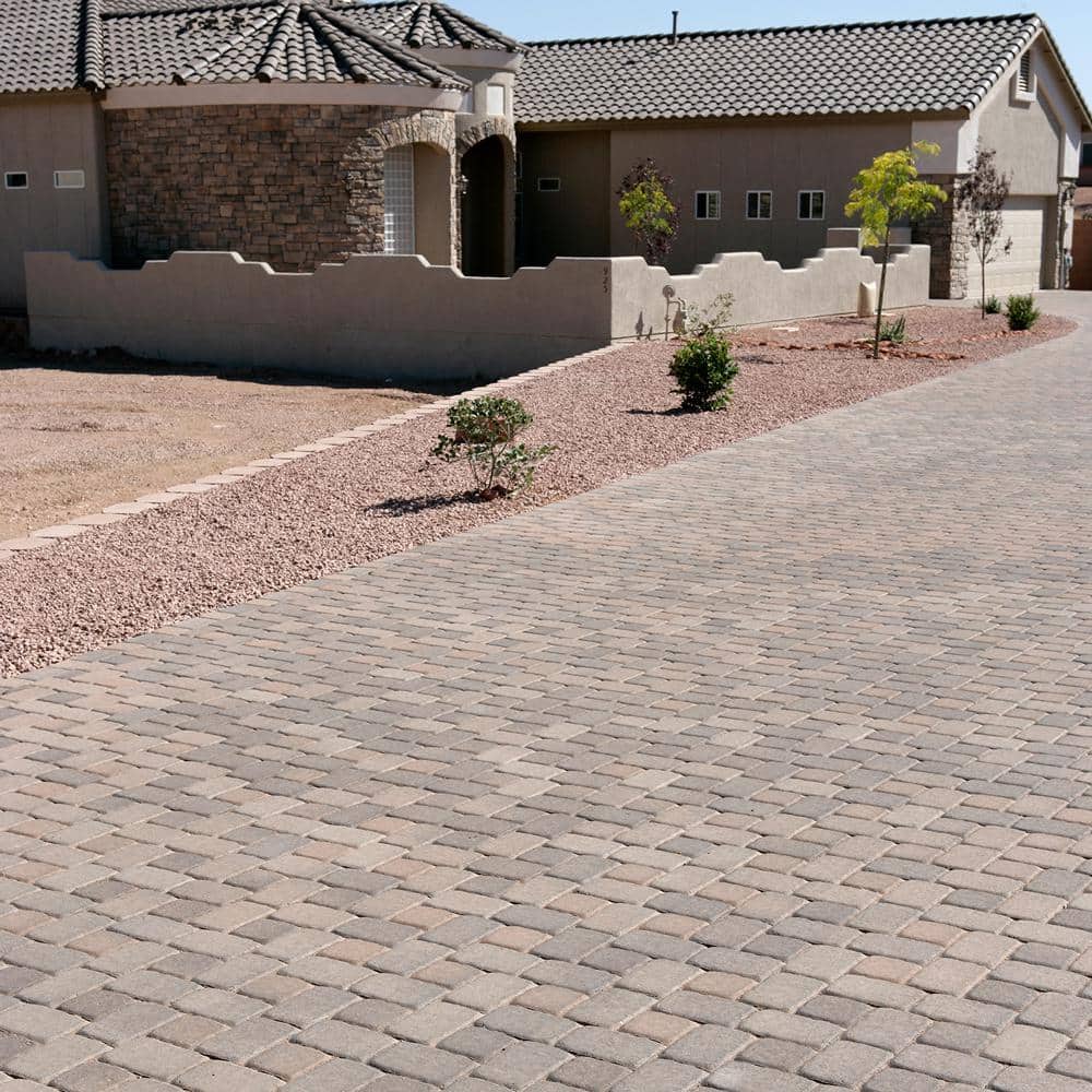 Pavestone Plaza Square 5.5 in. L x 5.5 in. W x 2.36 in. H 3-Tone Brown Concrete Paver (480-Pieces/100 sq. ft./ Pallet)