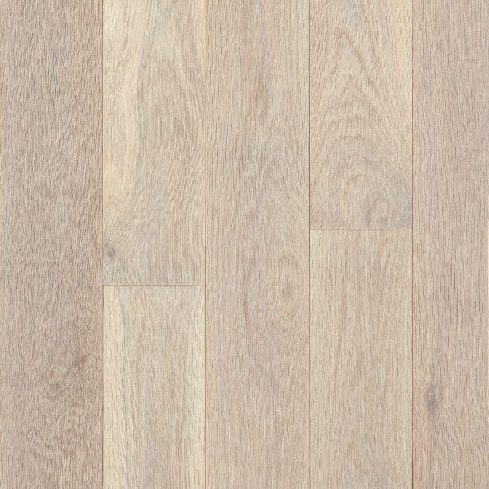 Bruce American Originals Tinted Tea Oak 3/4 in. T x 3-1/4 in. W Smooth Solid Hardwood Flooring (22 sq.ft./ctn)