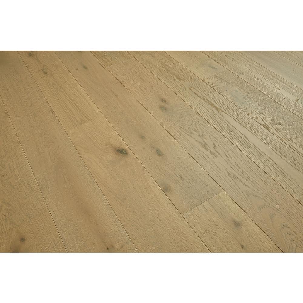 Bruce Time Honored Tuscan Breeze Wh Oak 3/8 in. T x 7.2 in. W T+G Wire Brushed Engineered Hardwood Flooring (32.68 sq.ft./ctn)