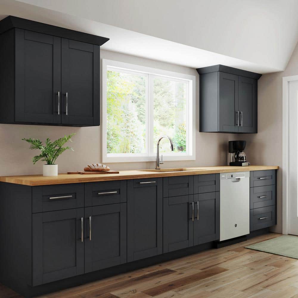 Richmond Venetian Onyx Plywood Shaker Ready to Assemble Lazy Suzan Corner Kitchen Cabinet 33 in W x 21 in D x 34.5 in H