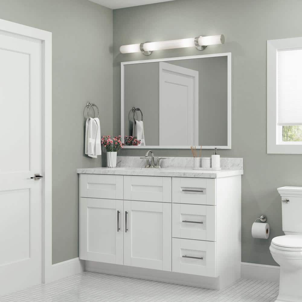 Arlington Vesper White Plywood Shaker Stock Assembled Base Kitchen Cabinet Soft Close 33 in W x 24 in D x 34.5 in H