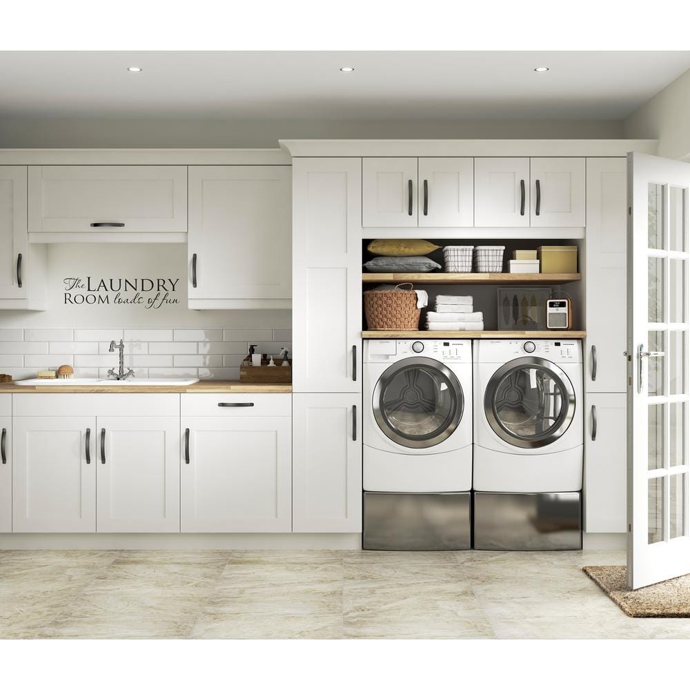 J COLLECTION Wallace 21 in. W x 24 in. D x 34.5 in. H Painted Warm White Shaker Assembled Base Kitchen Cabinet with 3 Inner Drawers