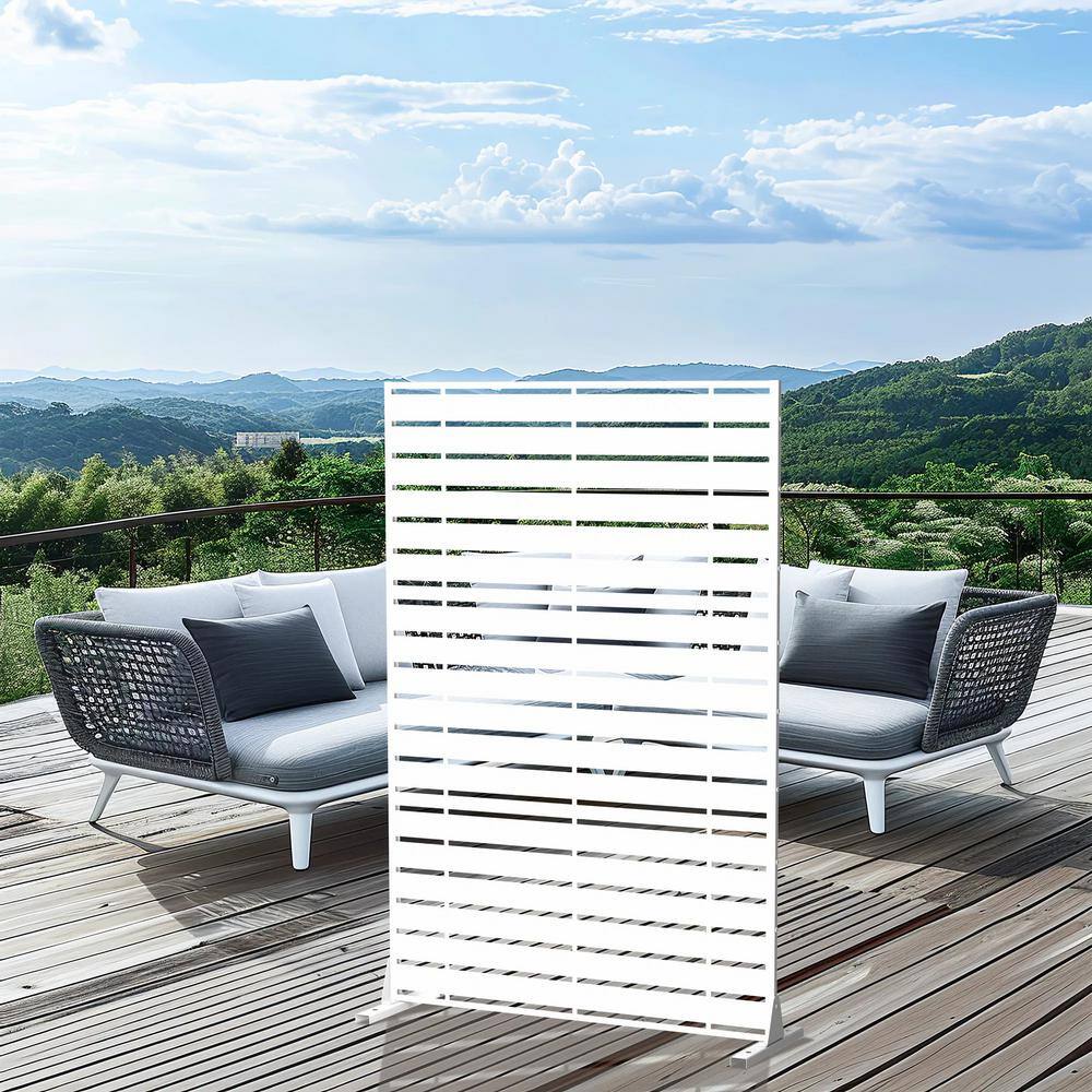 cadeninc 3.92 ft. x 6 ft. White Freestanding Metal Privacy Screen Fence Panels