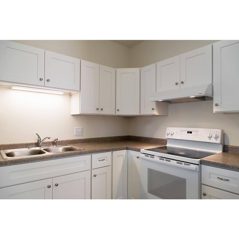 Design House Brookings Solid Wood Assembled Shaker 36 in. x 34.5 in. x 24 in. 2 Door Lazy Susan Corner Kitchen Cabinet LS36 in White