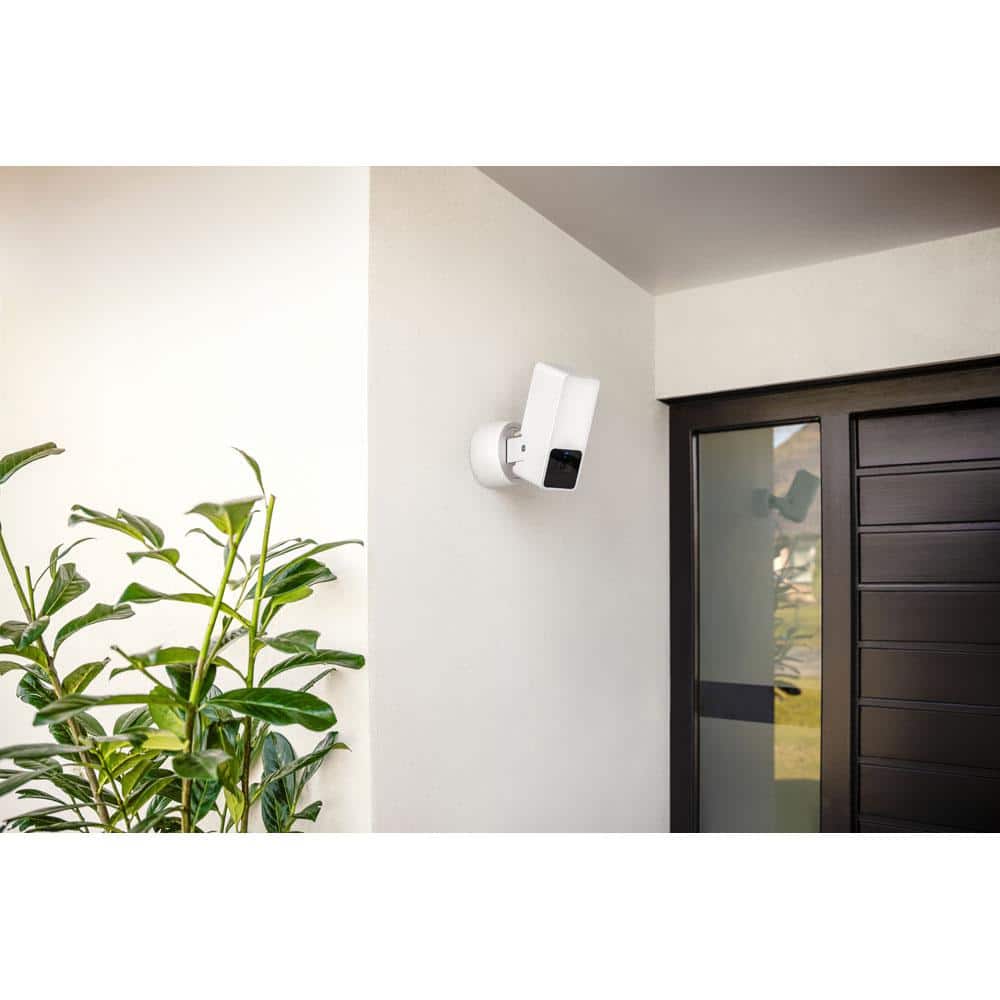 eve Outdoor Cam – Smart Wired Dimmable Outdoor Floodlight, works with Apple Home, 2-Way Comm, End-to-End Encryption (White)