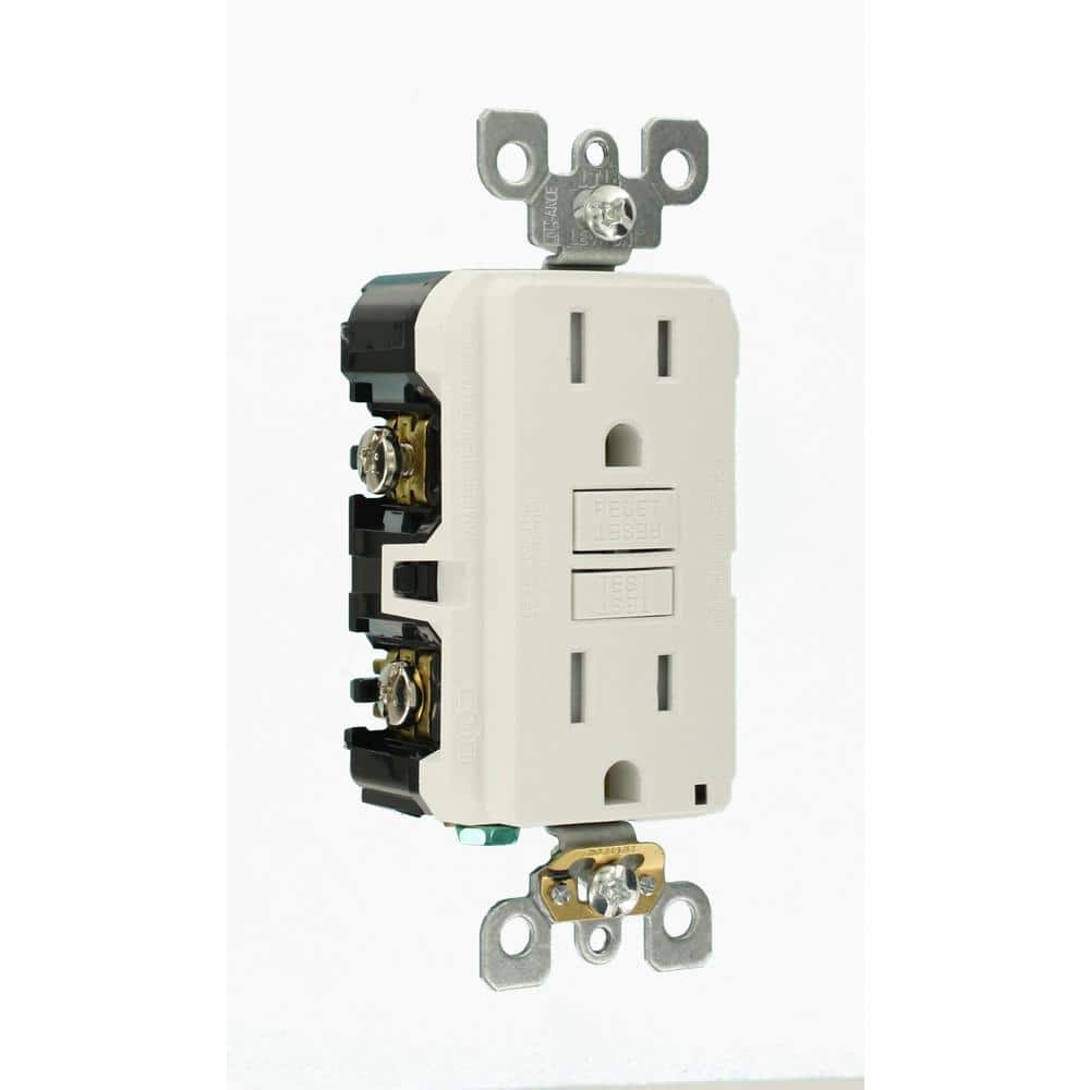 Leviton 15 Amp 125-Volt SmartlockPro SmarTest Tamper-Resistant Duplex GFCI Outlet, White (4-Pack)