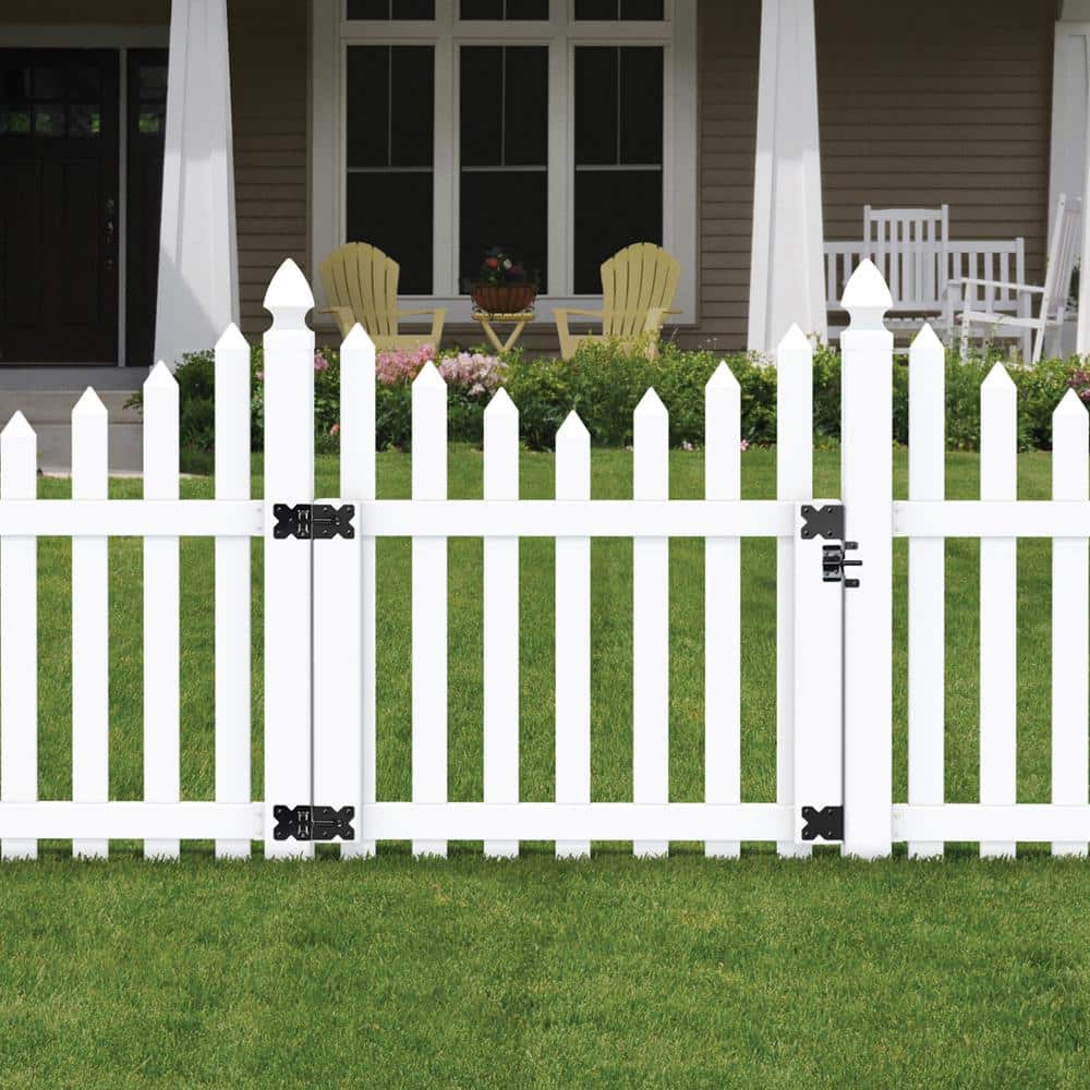Veranda Glendale 4 ft x 8 ft White Vinyl Scalloped Top Picket Fence Panel