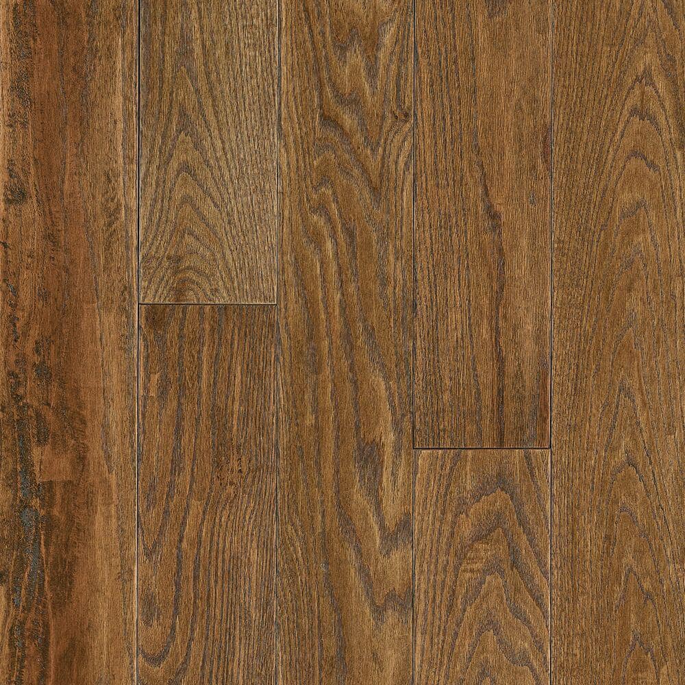 Bruce American Vintage Wilderness Trek Red Oak 3/4 in. T x 5 in. W Scraped Solid Hardwood Flooring (23.5 sq.ft./ctn)
