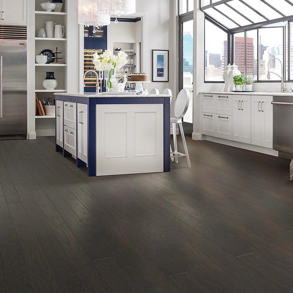 Shaw Bradford 5 Winchester Red Oak 3/8 in. T X 5 in. W Tongue and Groove Engineered Hardwood Flooring (23.66 sq.ft./case)