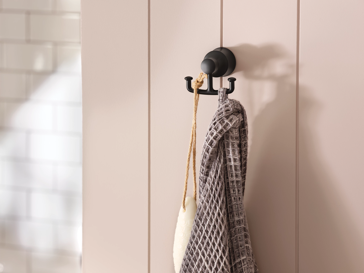 Moen Dartmoor Double Robe Hook in Oil Rubbed Bronze