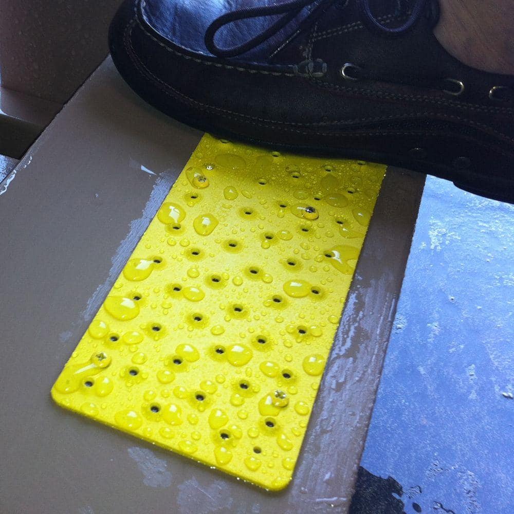 Handi Treads 3.75 in. x 30 in. Non-Slip Aluminum Tread, Yellow